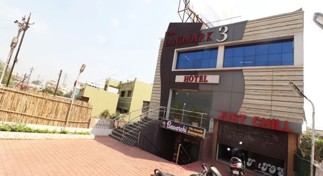 Oyo 28767 Landmark 3