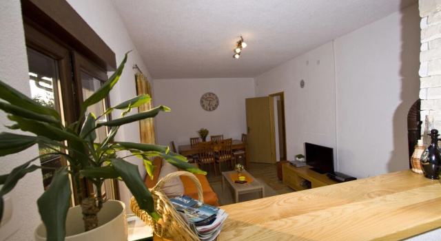 Holiday Home Lana, Book Hotel Korenica 