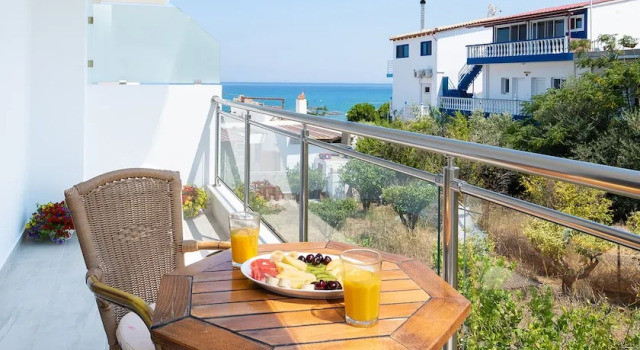 Luxo Casal Suite com vista parcial de mar Stegna Dream