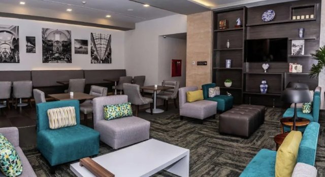 Hampton Inn & Suites by Hilton Puebla, Rezervasyon Otel Puebla otoparklı oteller, Otopark