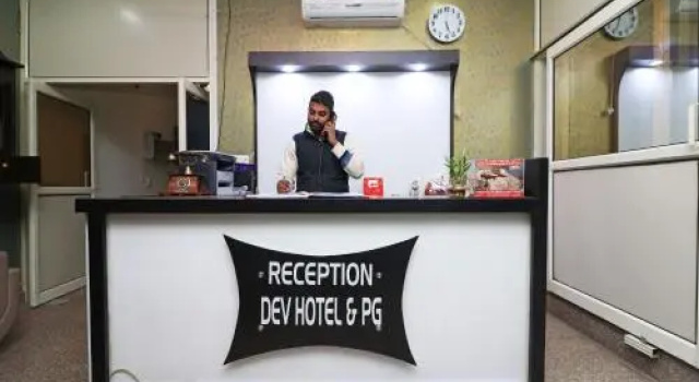 OYO 26920 Dev Hotel, Забронировать Отель Pataudi Gurgaon Region