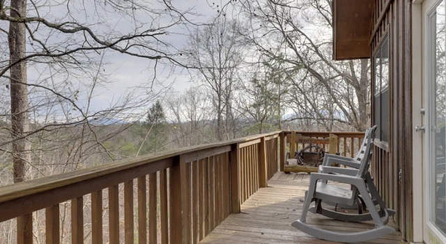 Коттедж 9 Mi to Dollywood: Pet-friendly Smoky Mtn Cabin!