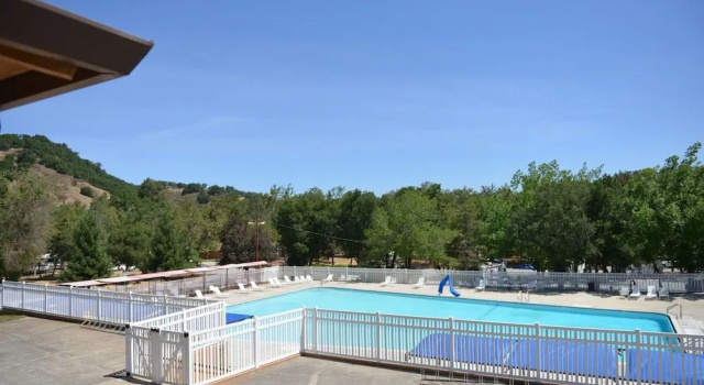 Morgan Hill RV Resort - Campsite, Забронировать Кемпинг Гилрой Область залива Сан-Франциско