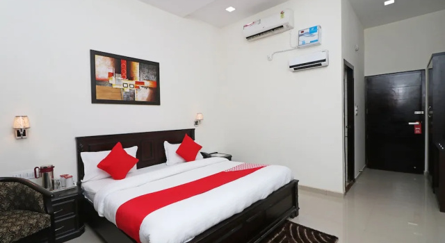 Номер Standard OYO 131 Nhu Phuc Hotel
