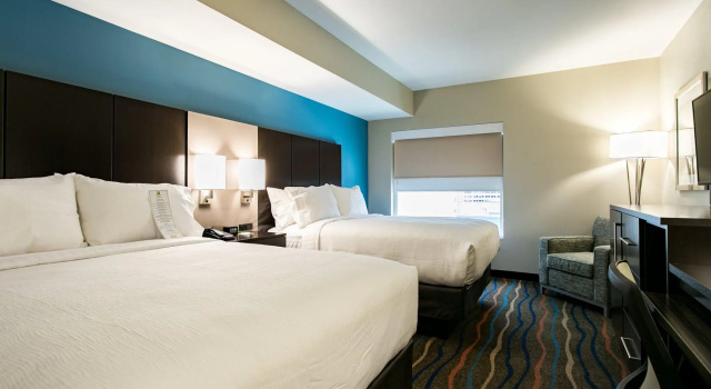 Четырёхместный номер Standard Holiday Inn Hotel & Suites Chattanooga by IHG