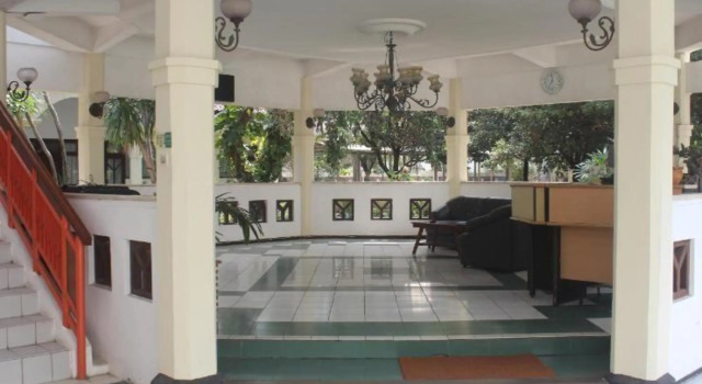 Guest House Eboni Madiun