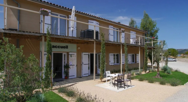 Val Saint Georges, Забронировать Отель Сен-Жорж-де-Люзенкон Aveyron