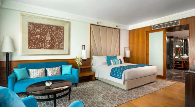 Двухместный полулюкс с видом на залив InterContinental Marine Drive Mumbai by IHG