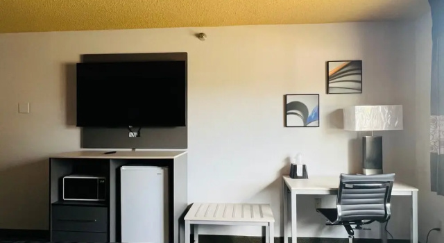 Номер Deluxe Coratel Inn and Suites By Jasper Eagan ST Paul Airport & Mall of America
