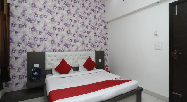 OYO Flagship 14584 Hotel Mangalam Inn, Забронировать Отель Отели Барели 3 звезды, 3*