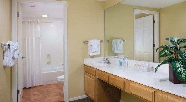 Номер Deluxe с 2 комнатами с балконом Club Wyndham Sedona