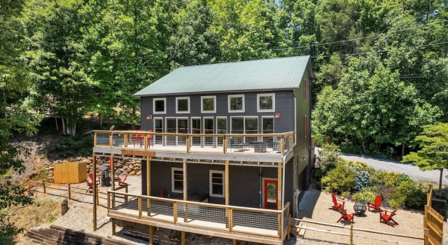 The Highlander, Забронировать Дом для отпуска Отели Great Smoky Mountains National Park с парковкой, Парковка