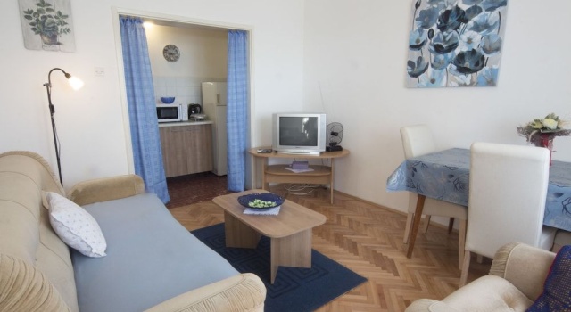 Ema Sun Apartment, Забронировать Апартаменты/квартира Старый город 