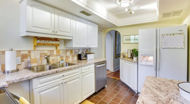 Коттедж Sarasota Vacation Rental w/ Private Pool & Lanai!