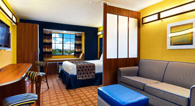 Двухместный люкс Microtel Inn & Suites by Wyndham New Braunfels I-35
