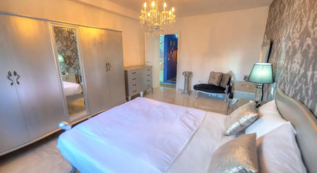 Spectacular spacious house with sun terrace ILJU1-1