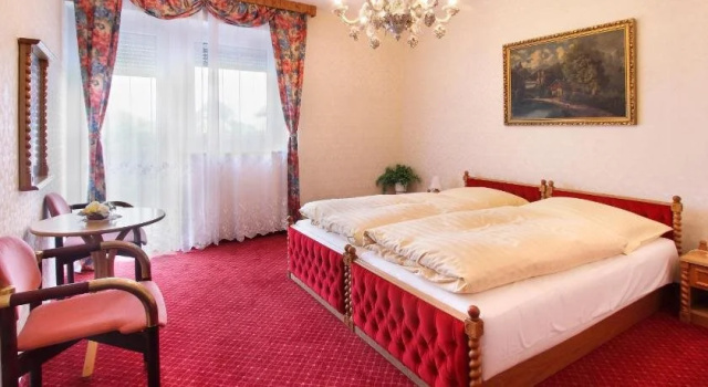 Hotel Panorama, Забронировать Отель Мошонмадьяровар Szigetkoz