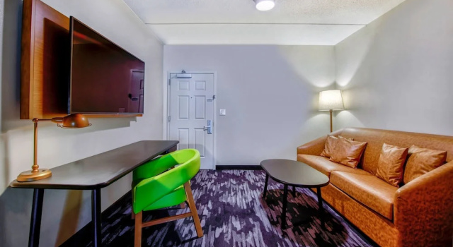 Люкс Fairfield Inn & Suites by Marriott Cortland