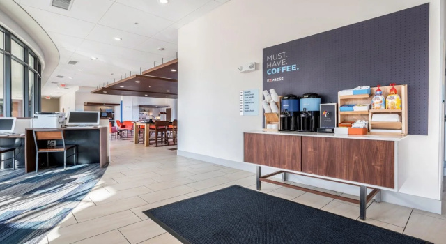Holiday Inn Express & Suites Platteville by IHG, Rezervovat Hotel Platteville Wisconsin