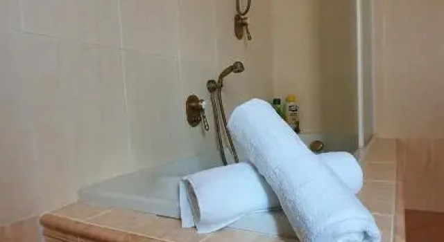 Comfort House, Забронировать Отель Пезаро Побережье Марке, рядом с Rossini Opera Festival