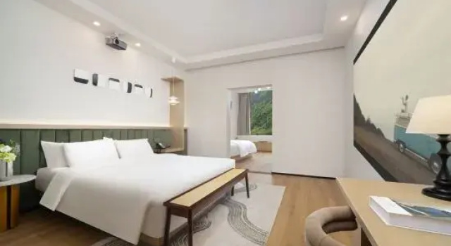 Люкс с красивым видом из окна Qinghe Ruijin Private Soup Hot Spring Hotel (Li County Bipenggou Scenic Area Store)