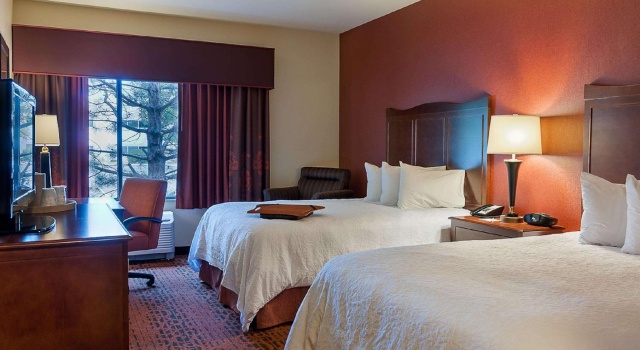 Четырёхместный номер Standard Hampton Inn Fort Collins