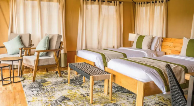 Jackals Lair Camp, Rezerwuj Hotel Seronera Tanzania