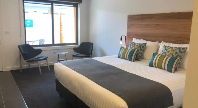 Семейный люкс Deluxe Bright Colonial Motel