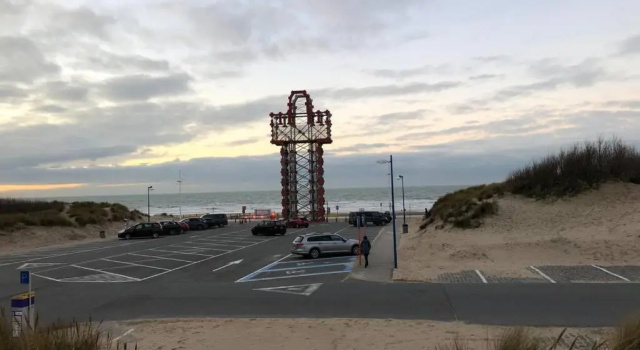 Ruim 3 Slaapkamerappartement Vlakbij Het Strand, Забронировать Апартаменты/квартира Отели Коксейде с парковкой, Парковка