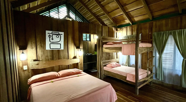 Finca Talok Hostel, Rezerwuj Hostel Hotele w Limon z Parkingiem, Parking