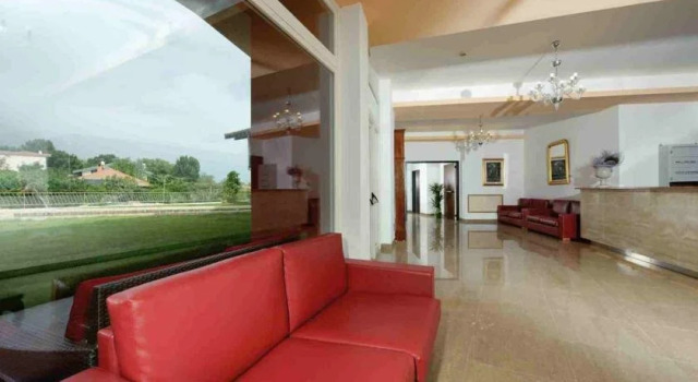 Villa Eleonora, 予約 ヴィラ Avellinoの駐車場付きホテル, 駐車場