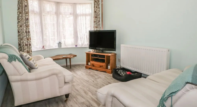 17 Coventry Close, Забронировать Дом для отпуска Отели Богнор-Риджис с парковкой, Парковка