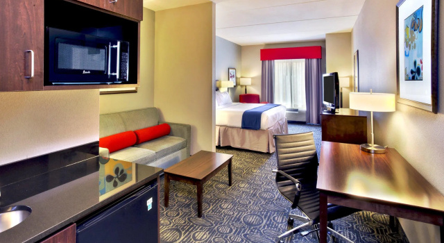 Люкс Holiday Inn Express & Suites Oak Ridge by IHG