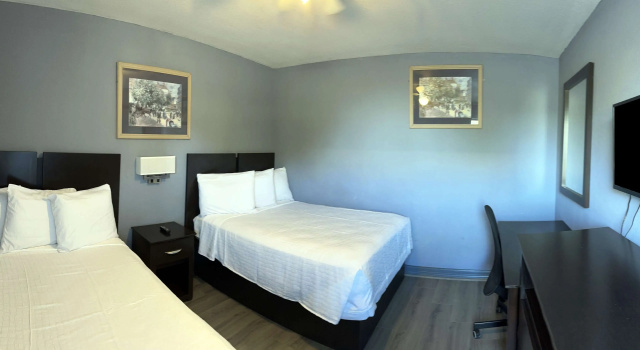 Четырёхместный номер Standard Americas Best Value Inn and Suites Groves