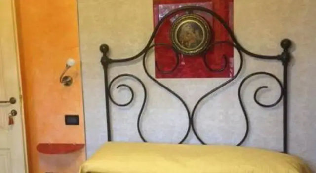 B&B La Villa Di Capitignano, Забронировать Отель «постель и завтрак» Капитиньяно Монти-делла-Лага