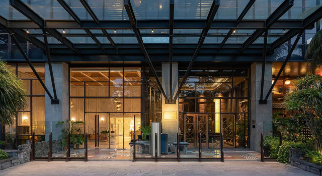 The Orient Jakarta, a Royal Hideaway Hotel, Boek Hotel Setiabudi Cilandak