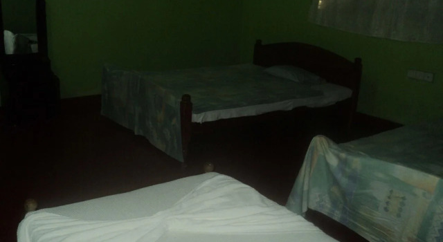 Puleys Balmoral Hotel and Rest House, 予約 ホテル Vavuniya Vavuniya District