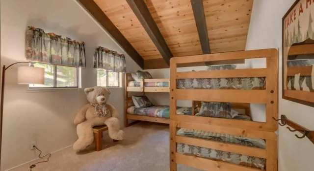 The Knotty Bear - Three Bedroom Home, Забронировать Отель Саут-Лейк-Тахо South Lake Tahoe Area