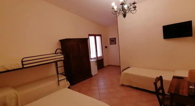 Пятиместный номер Standard с видом на сад Azienda Agrituristica Vivi Natura