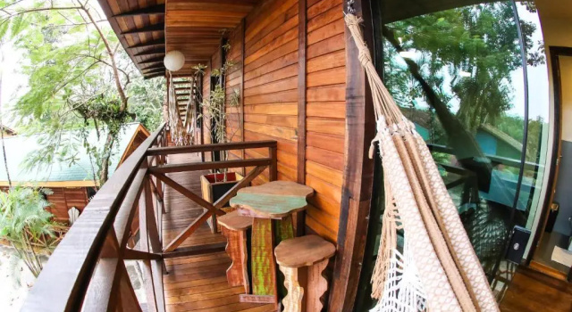 Люкс с балконом Bossa Beach House