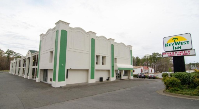 Key West Inn - Newport News, Забронировать Мини-отель Ньюпорт-Ньюс Вирджиния