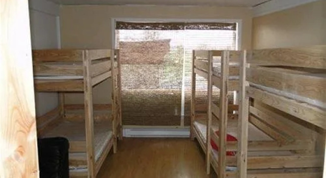 Auberge Internationale du Témiscouata International Hostel, Varaa Hostelli Saint Hubert Kanada
