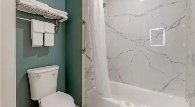Номер Standard Sleep Inn & Suites Wisconsin Dells - Lake Delton