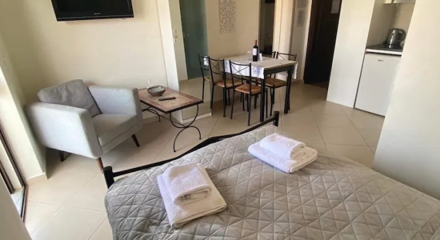 Апартаменты c 1 комнатой с балконом Candia Hotel