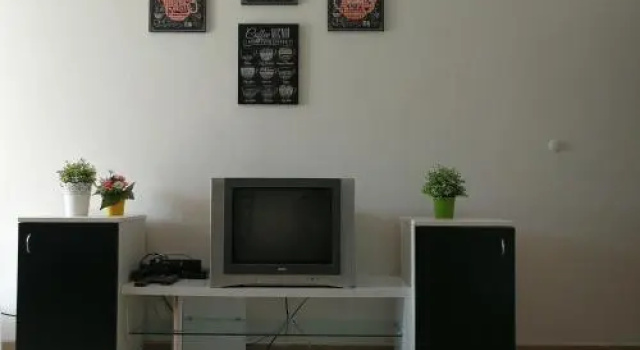 Apartment Tea