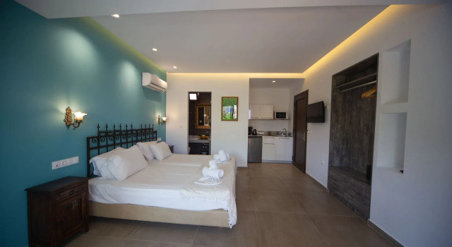 Mika Villas & Suites, Забронировать Отель Отели Пископианон с парковкой, Парковка