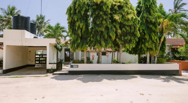 Oasys House - Beautiful Private Beach Front Home, Забронировать Отель Мсамбвени Квале