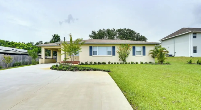Sunny Lake Wales Getaway - 1 Mi to Downtown, Rezervasyon Tatil Evi Lake Wales Lakeland - Winter Haven