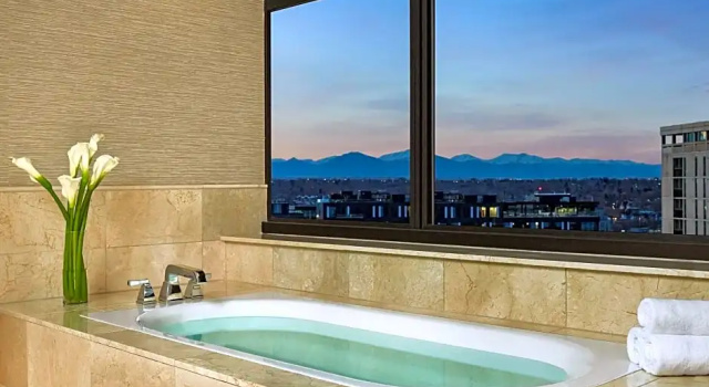 Четырёхместный номер Standard The Ritz-Carlton, Denver