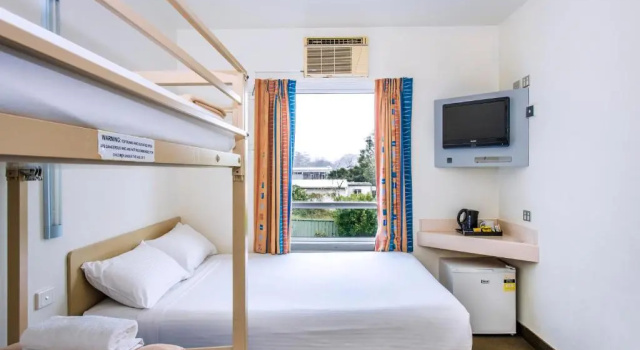 Четырёхместный номер Standard ibis Budget Coffs Harbour